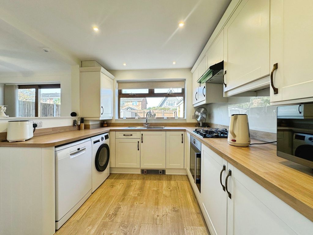Additional image 10 of 4 bed detached house for saleRichmond Drive, Perton, Perton, Wolverhampton WV6