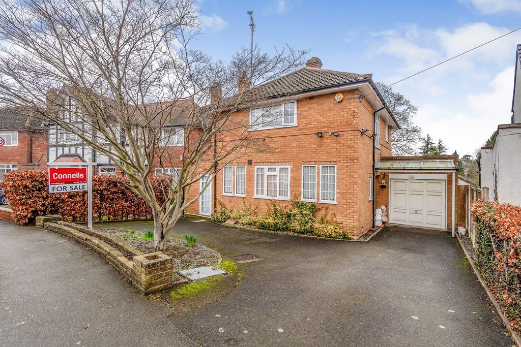 3 bed detached house for saleYork Avenue, Finchfield, Wolverhampton WV3