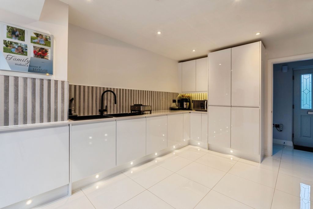 Additional image 11 of 3 bed detached house for saleCowslip Lane, Leicester LE7