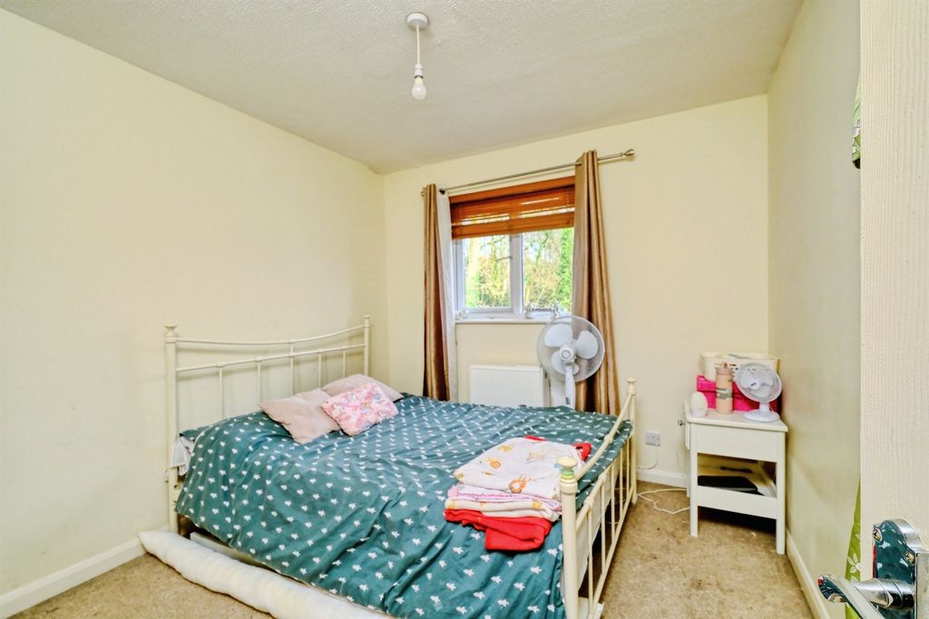 Additional image 2 of 1 bed flat for saleAvon Drive, Alderbury, Salisbury SP5