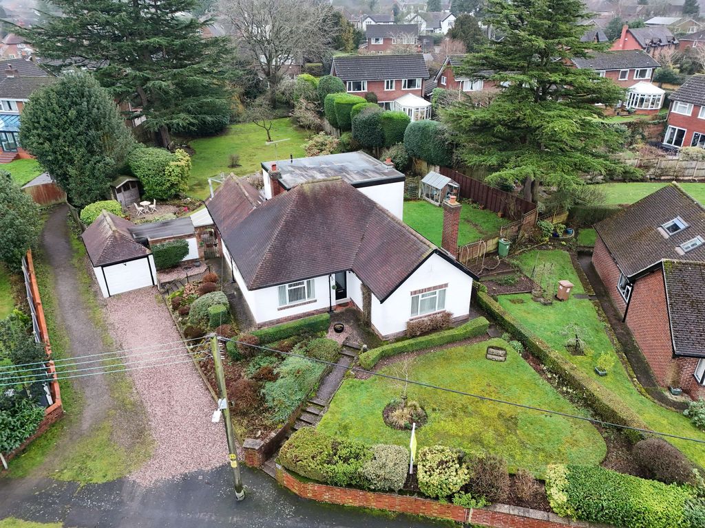 4 bed detached house for saleThe Crescent, Walton ST17