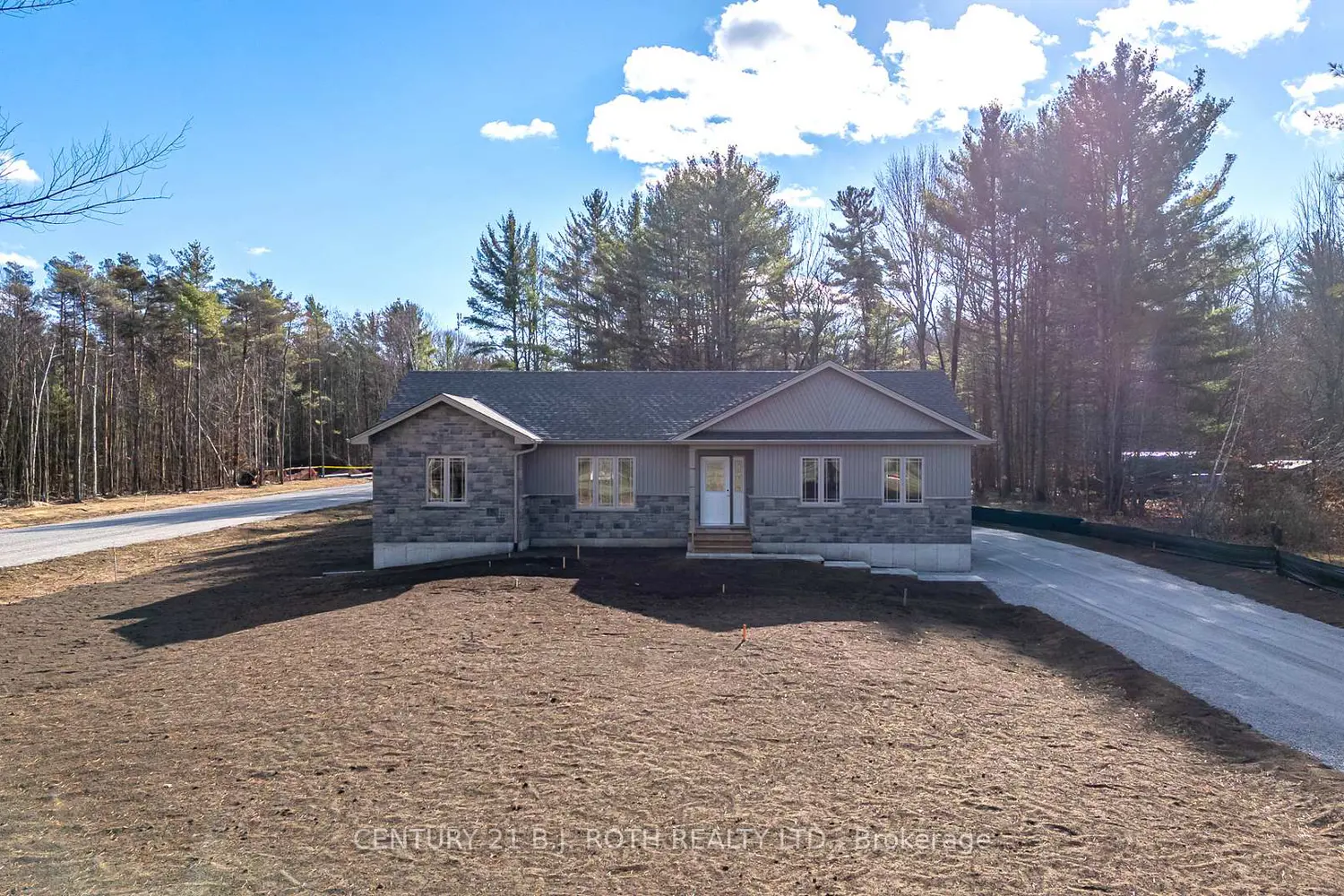 6121 Concession B-C Road photo 2