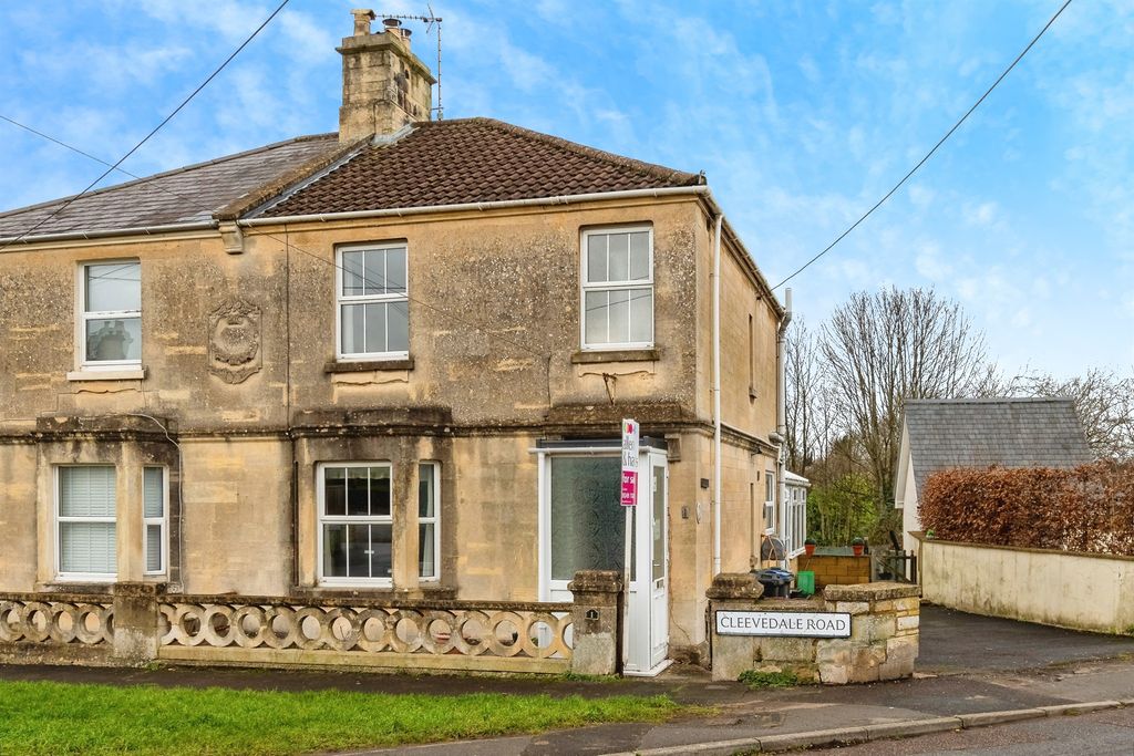 2 bed semi-detached house for saleCleevedale Road, Corsham SN13