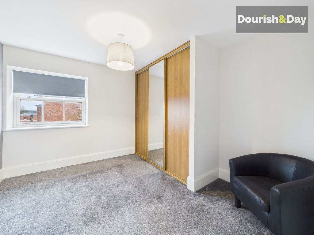 1 bed flat for saleStafford ST16 photo 3