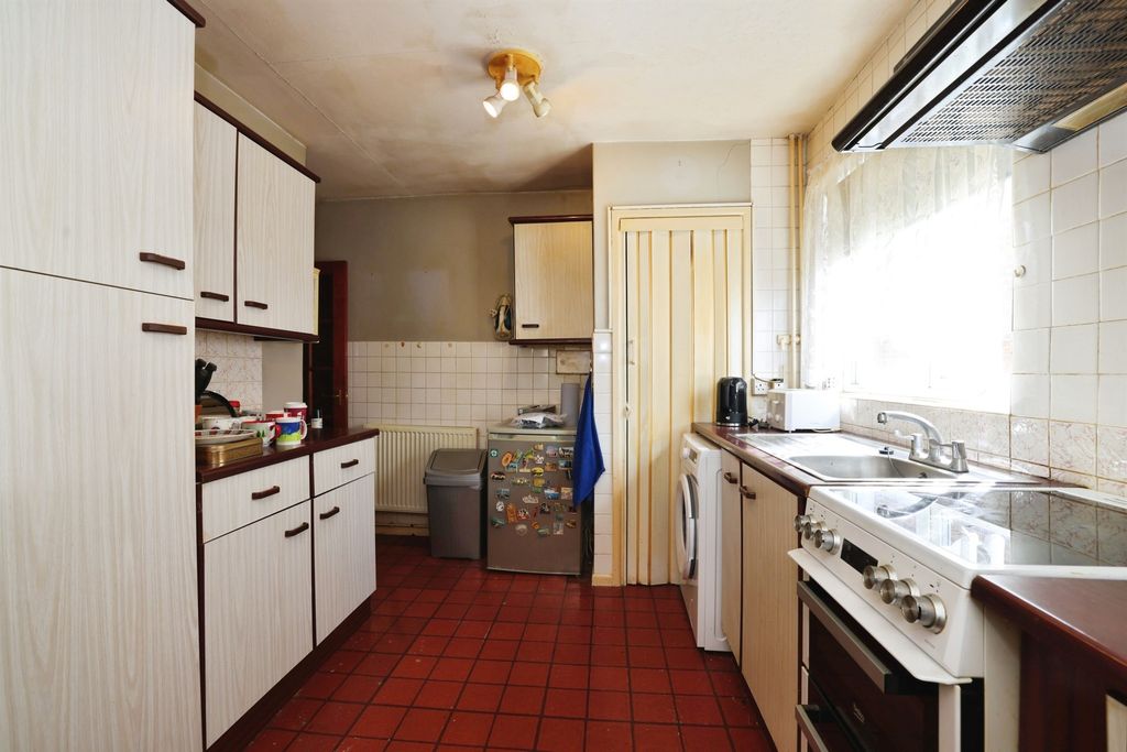 Additional image 8 of 2 bed detached bungalow for saleBeacon Close, Amesbury, Salisbury SP4