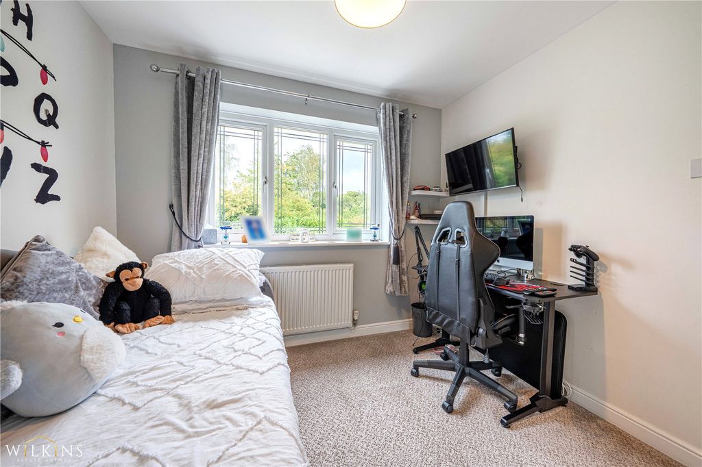 Additional image 22 of 4 bed detached house for saleLakeland Drive, Wilnecote, Tamworth, Staffordshire B77