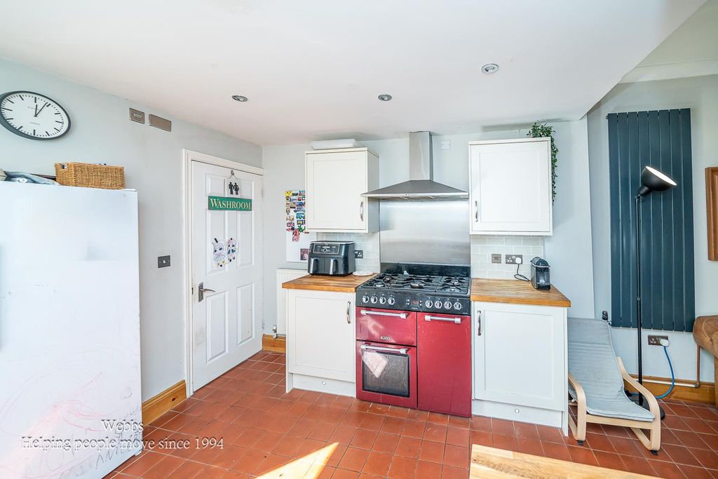 Additional image 9 of 4 bed semi-detached house for saleCoppice Lane, Cheslyn Hay, Walsall WS6