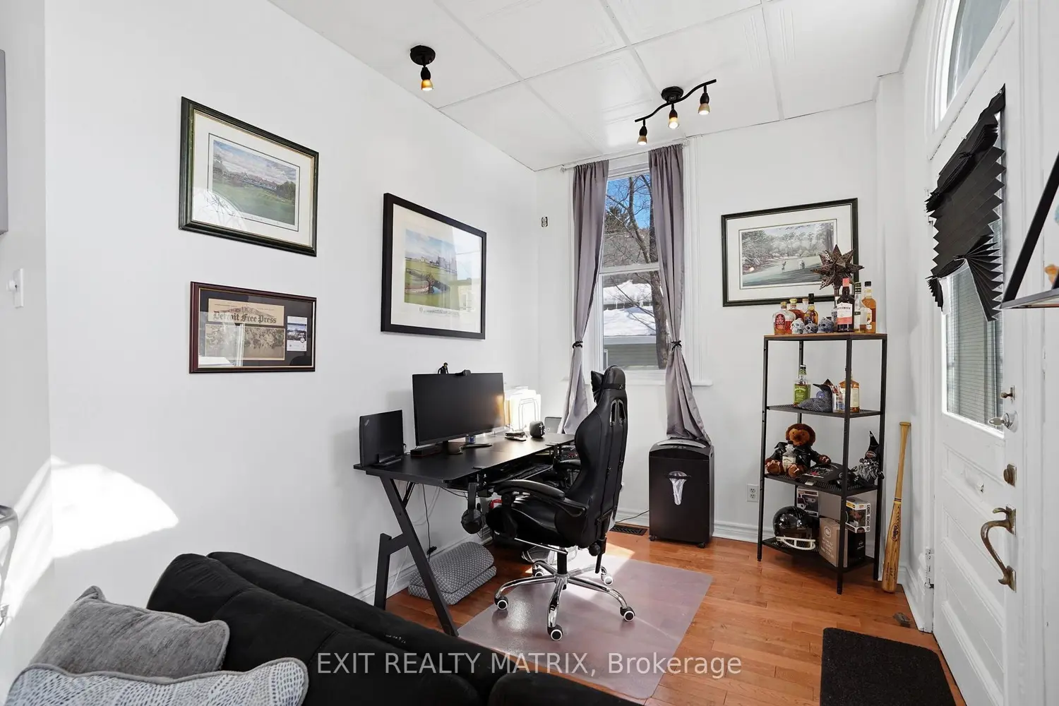 5505 Osgoode Main Street