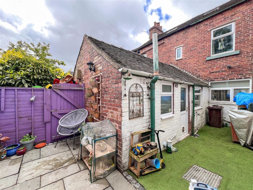 Additional image 19 of 4 bed terraced house for saleCruso Street, Leek ST13