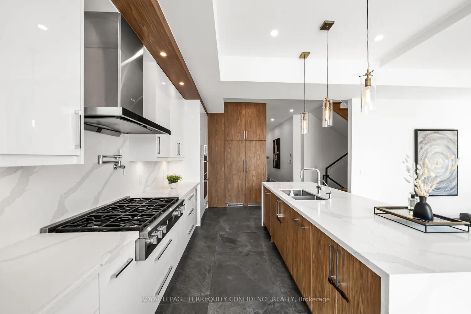 Additional image 6 of 299 Hounslow Avenue