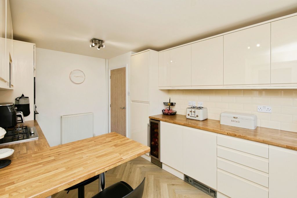 Additional image 8 of 4 bed detached house for saleAmberlands, Stretton, Burton-On-Trent DE13