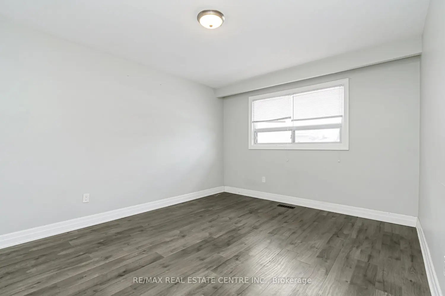 Additional image 18 of 1 Stanwood Crescent