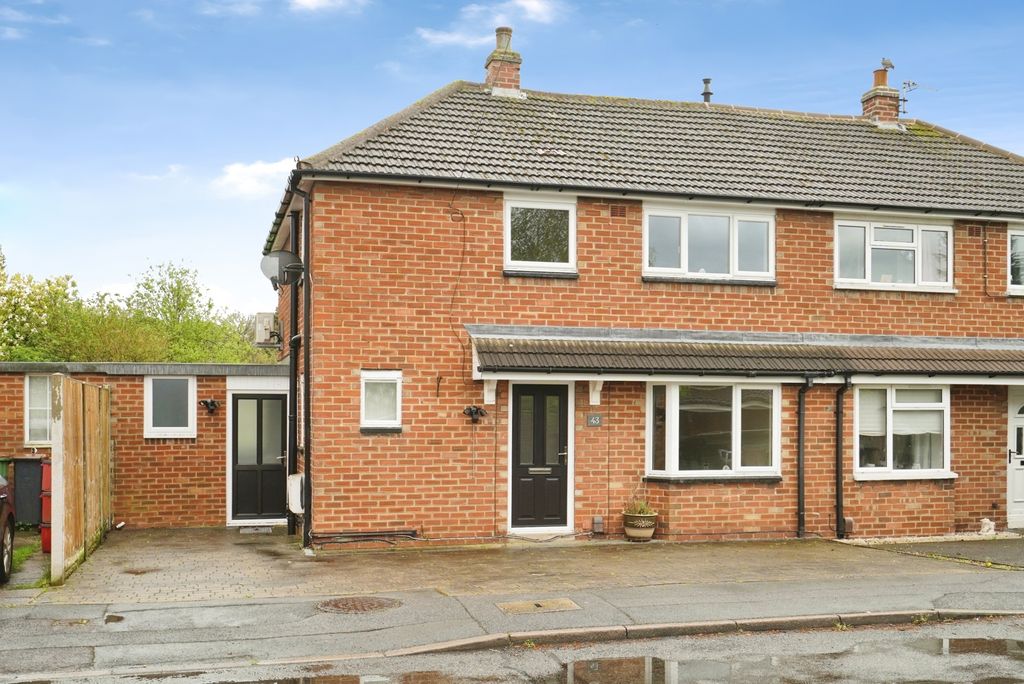 3 bed semi-detached house for saleWilkes Avenue, Measham, Swadlincote, Leicestershire DE12