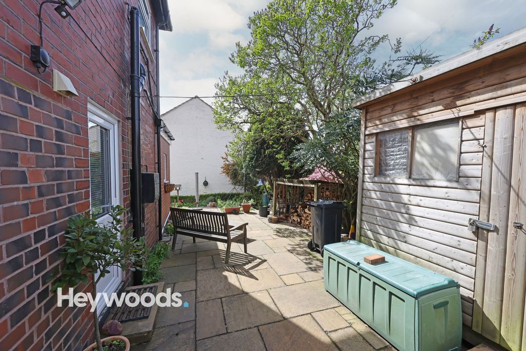 Additional image 27 of 2 bed semi-detached house for saleVicarage Crescent, Newcastle ST5
