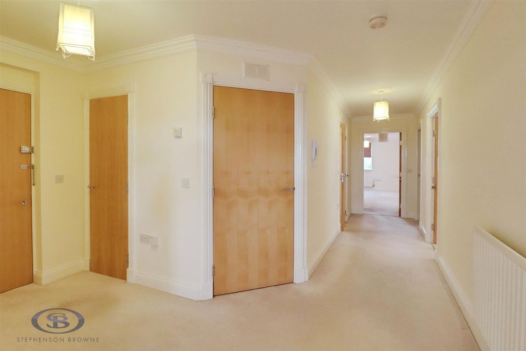 Additional image 9 of 3 bed flat for saleAshbourne Drive, Weston, Crewe CW2
