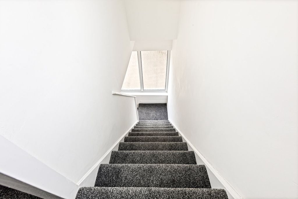 Additional image 22 of 3 bed semi-detached house for salePembroke Avenue, Wigston, Leicestershire LE18
