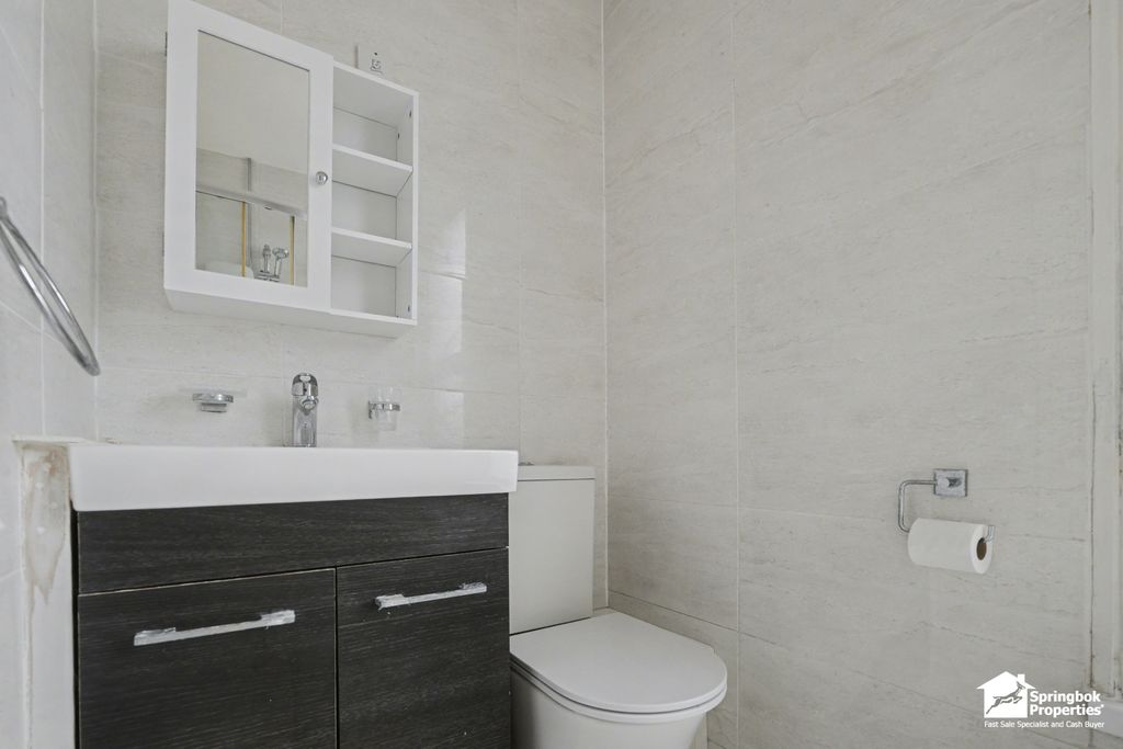 Additional image 9 of 1 bed flat for saleSt. Marks Road, Salisbury, Wiltshire SP1