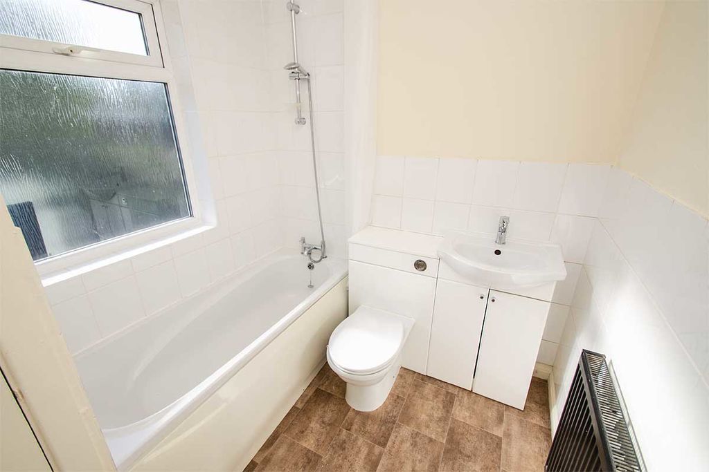 Additional image 9 of 3 bed semi-detached house for saleLeedham Avenue, Amington, Tamworth B77