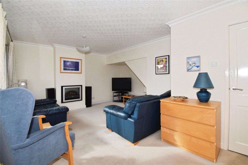 Additional image 2 of 3 bed semi-detached house for saleMilton Close, Wigston, Leicestershire LE18