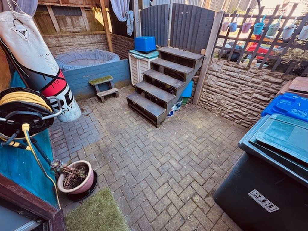 Additional image 32 of 3 bed town house for saleBiddulph Road, Fegg Hayes, Stoke-On-Trent ST6
