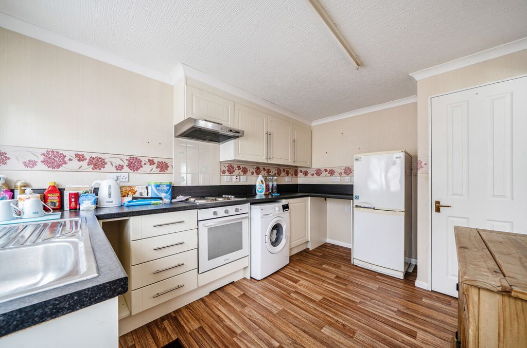 Additional image 5 of 2 bed mobile/park home for saleBrook Meadow, Wroughton, Swindon SN4