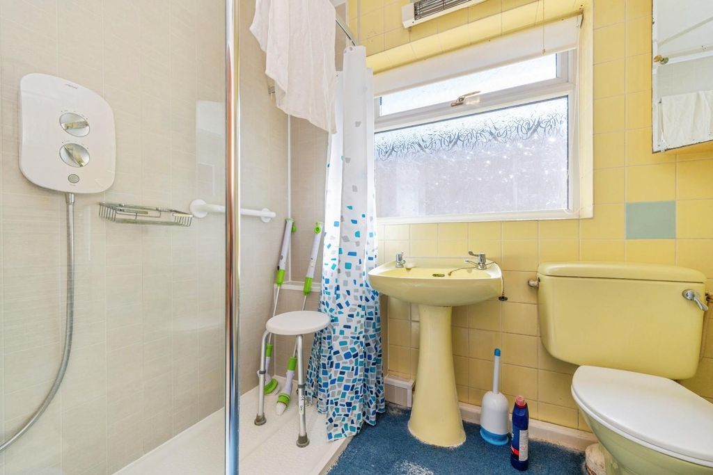 Additional image 13 of 3 bed detached bungalow for saleStephenson Close, Glascote, Tamworth B77