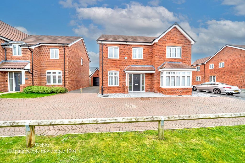 Additional image 30 of 4 bed detached house for saleElder Avenue, Essington, Wolverhampton WV11