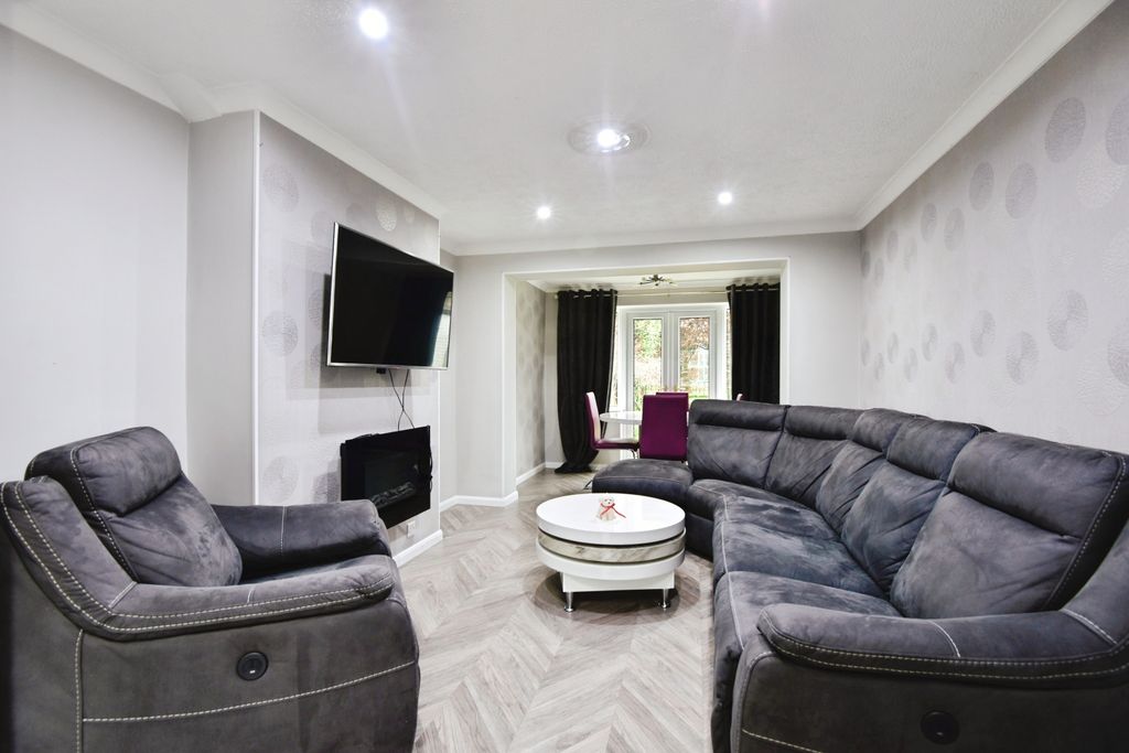 Additional image 3 of 4 bed semi-detached house for saleGreenbank Road, May Bank, Newcastle ST5