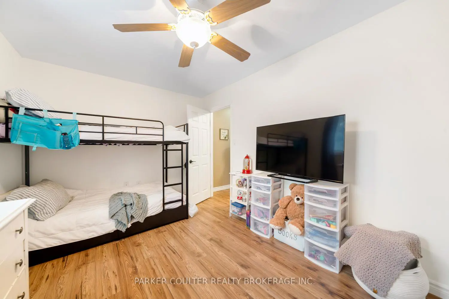 Additional image 6 of 3367 Azcona Avenue
