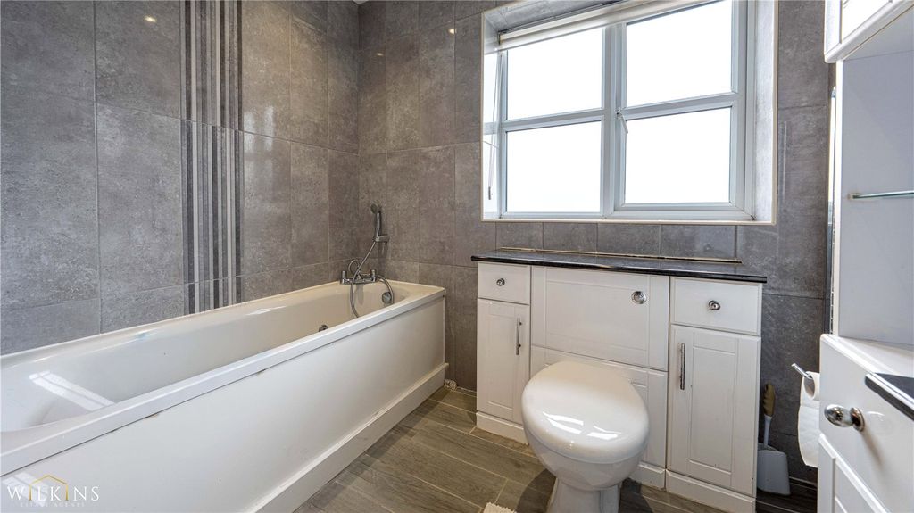 Additional image 28 of 4 bed semi-detached house for saleSuffolk Way, Tamworth, Staffordshire B78