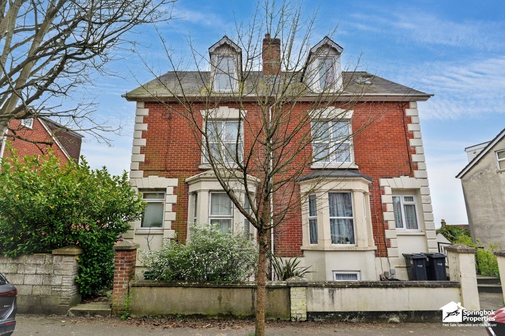 1 bed flat for saleSt. Marks Road, Salisbury, Wiltshire SP1