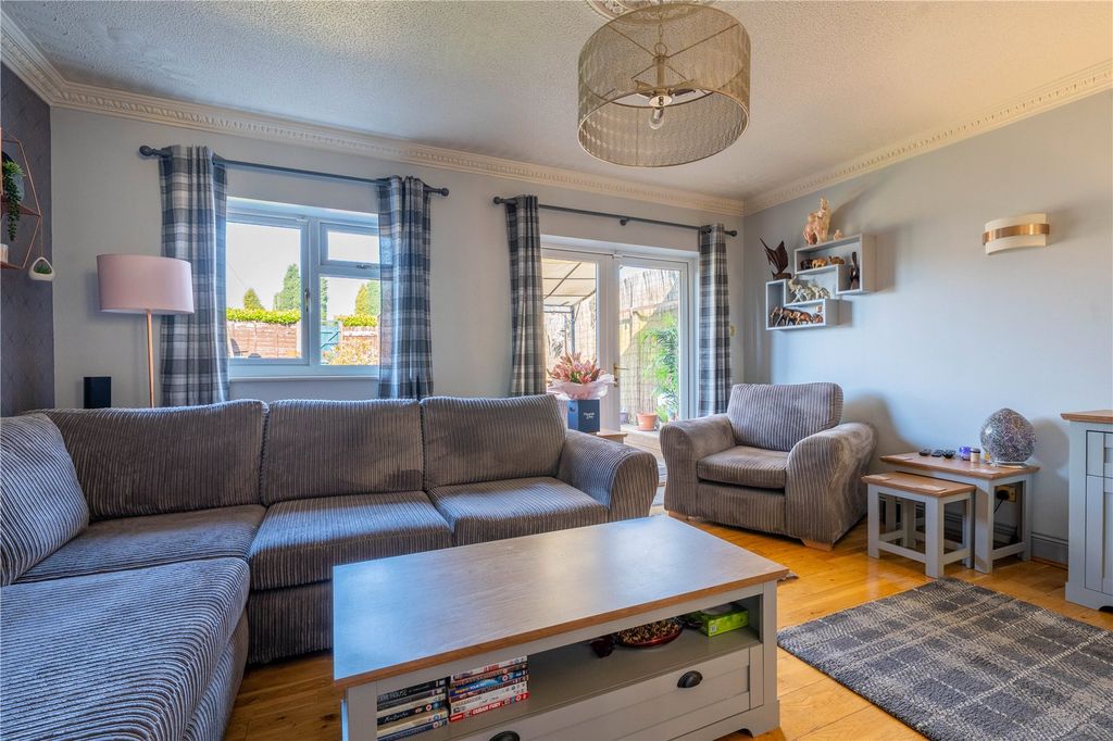 Additional image 6 of 3 bed semi-detached house for saleGoldsborough, Wilnecote, Tamworth, Staffordshire B77