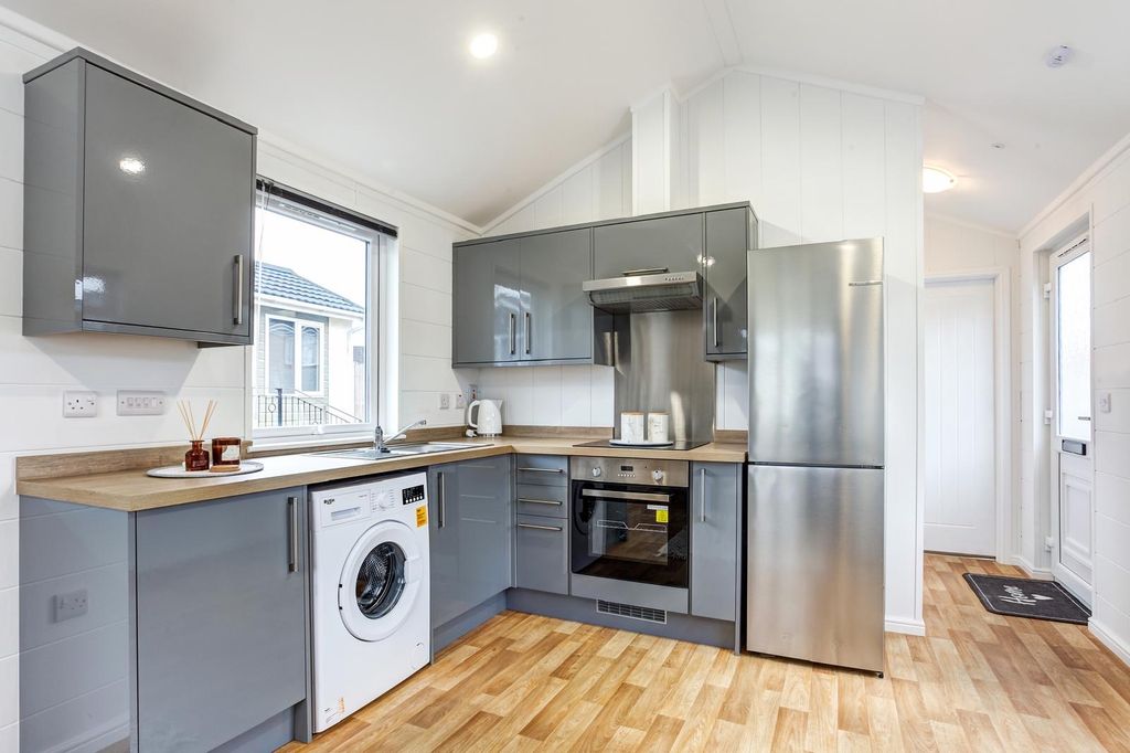Additional image 6 of 1 bed mobile/park home for saleNew Road, Featherstone, Wolverhampton WV10