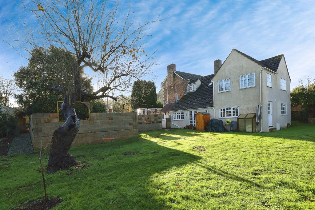 5 bed detached house for saleDauntsey Wharf, Dauntsey Lock, Chippenham SN15