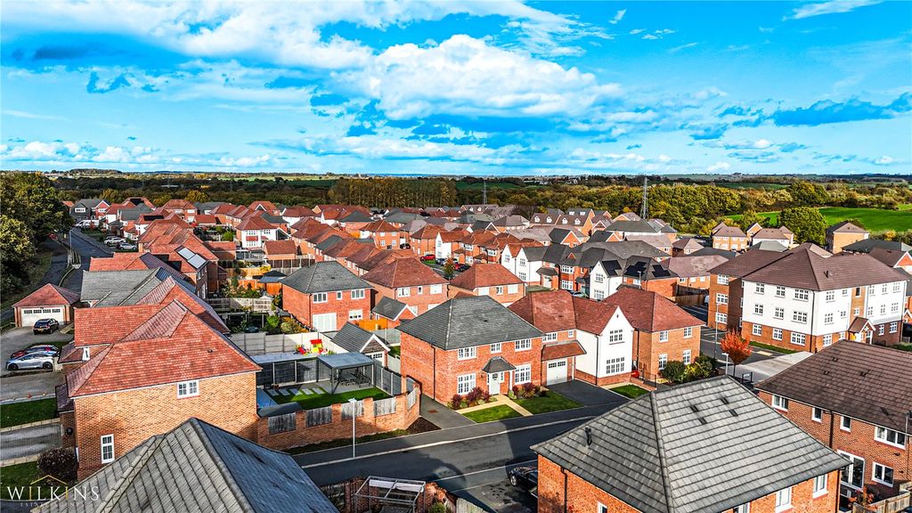 Additional image 40 of 3 bed detached house for saleBroomyshaw Close, Amington, Tamworth, Staffordshire B77