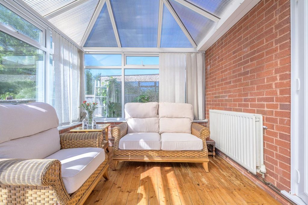 Additional image 10 of 4 bed property for saleSandringham Road, Wombourne, Wolverhampton WV5