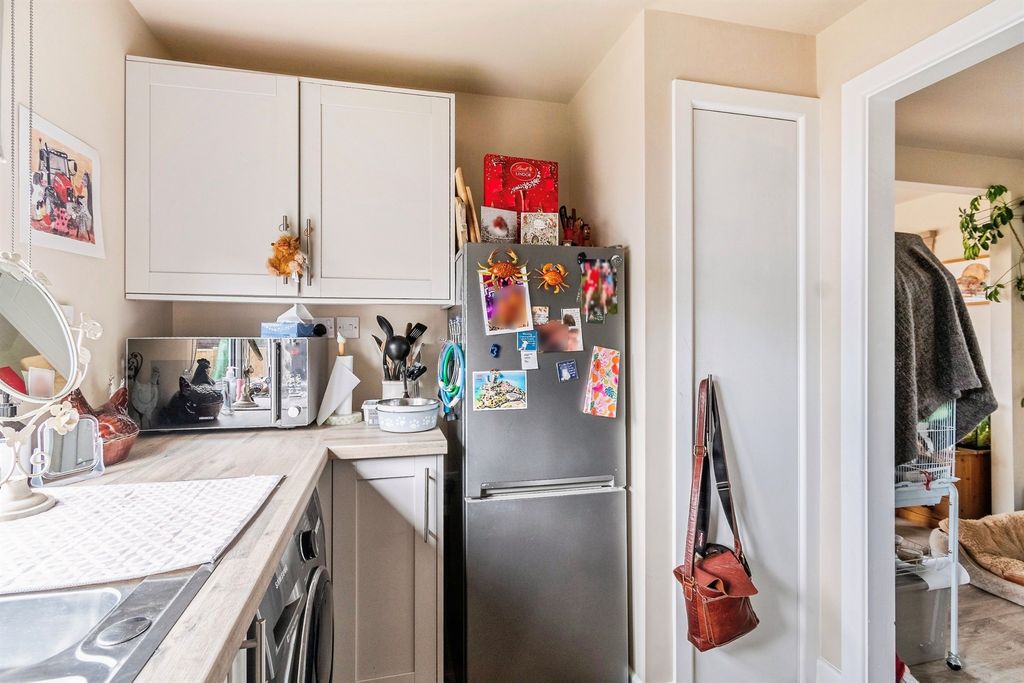Additional image 7 of 2 bed mobile/park home for saleLycetts Orchard, Box, Corsham SN13