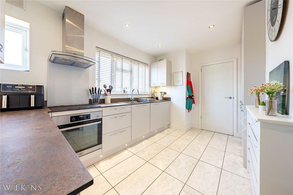 Additional image 8 of 3 bed semi-detached house for saleTolson Avenue, Fazeley, Tamworth, Staffordshire B78