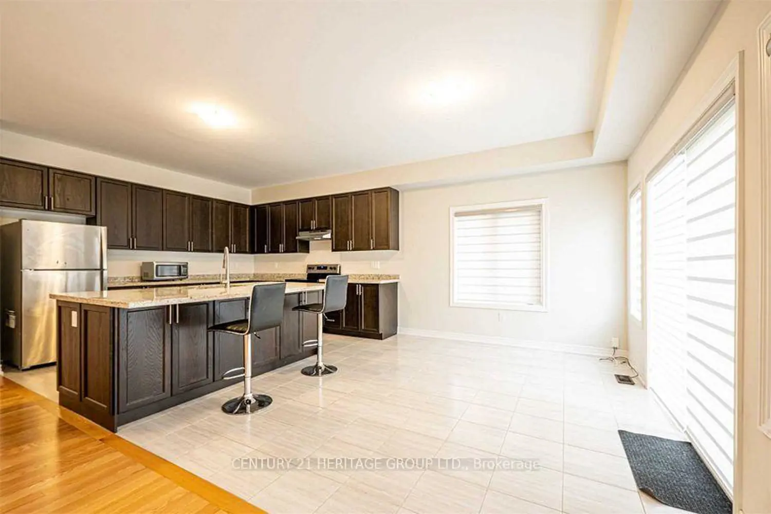Additional image 6 of 959 Larter Street