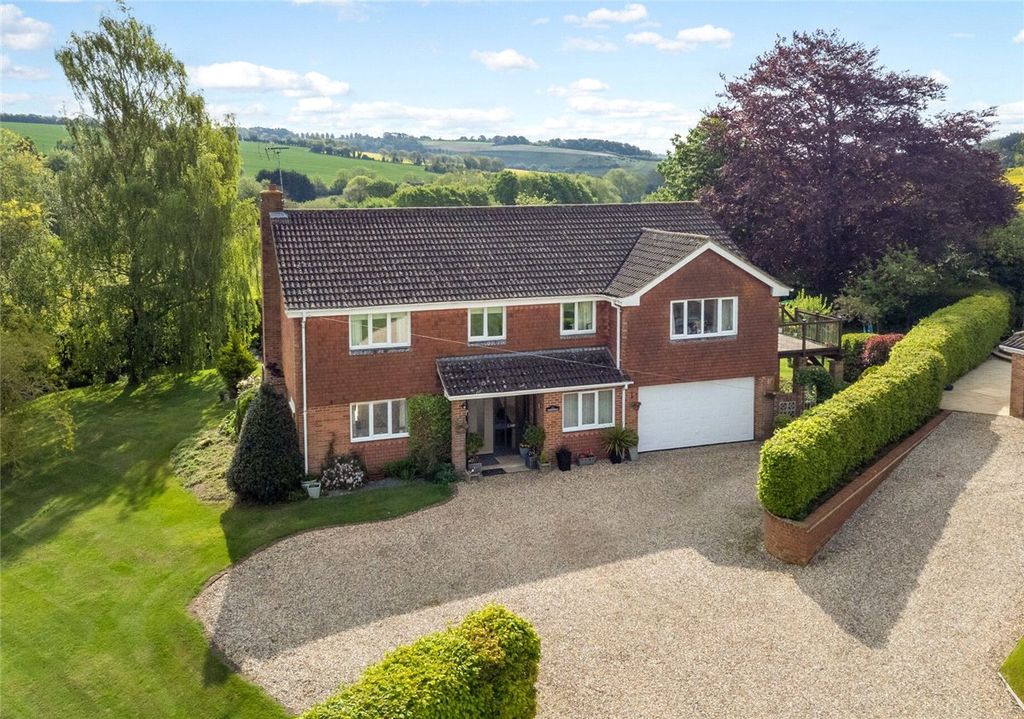 5 bed detached house for saleSouthward Lane, Aldbourne, Marlborough, Wiltshire SN8