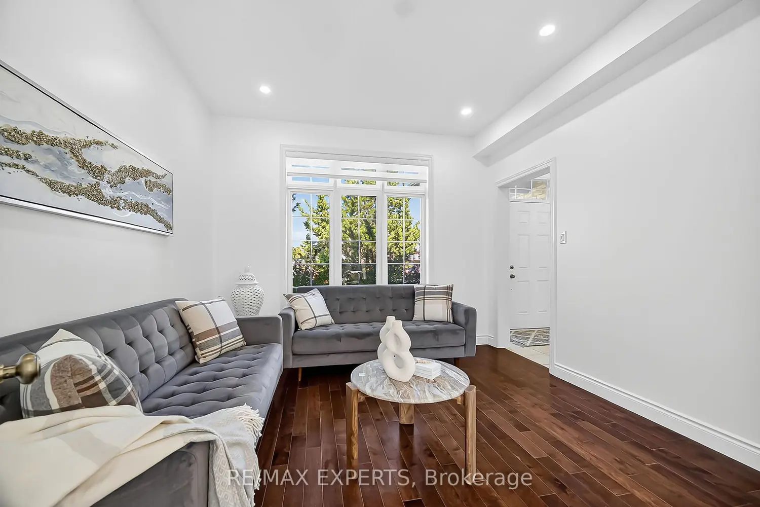 Additional image 7 of 936 Talisman Crescent
