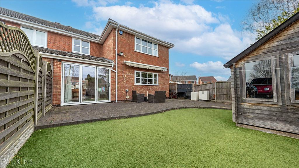 Additional image 32 of 4 bed semi-detached house for saleSuffolk Way, Tamworth, Staffordshire B78