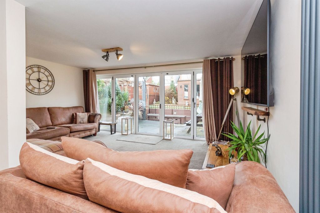 Additional image 7 of 5 bed detached house for saleSpringvale Rise, Stafford ST16