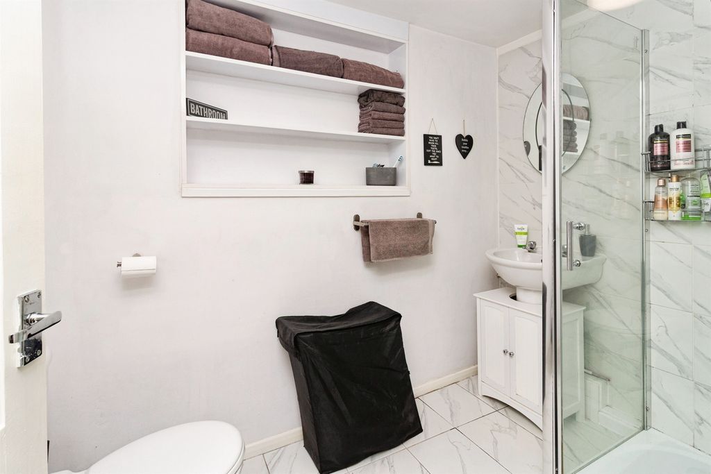 Additional image 17 of 5 bed detached house for saleSpringvale Rise, Stafford ST16