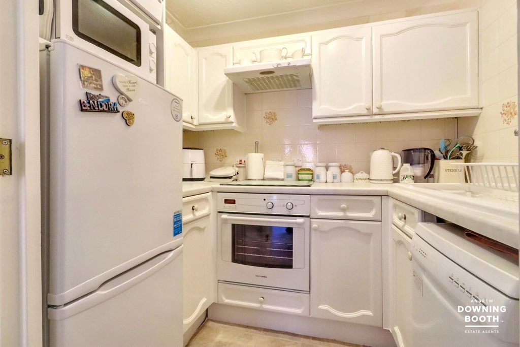 Additional image 7 of 1 bed flat for saleCastle Dyke, Lichfield WS13