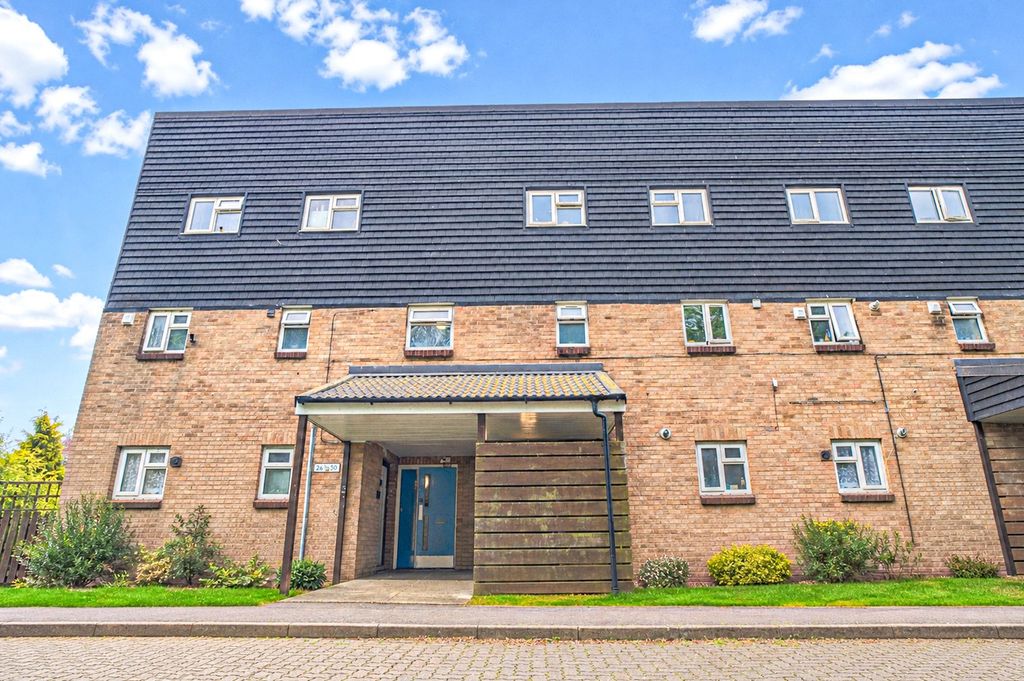 1 bed flat for saleStratford Close, Toothill, Swindon, Wiltshire SN5