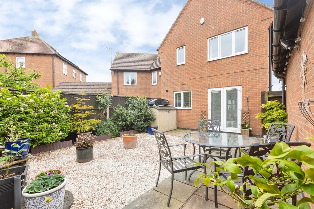 Additional image 14 of 3 bed semi-detached house for saleParry Close, Earl Shilton, Leicester LE9