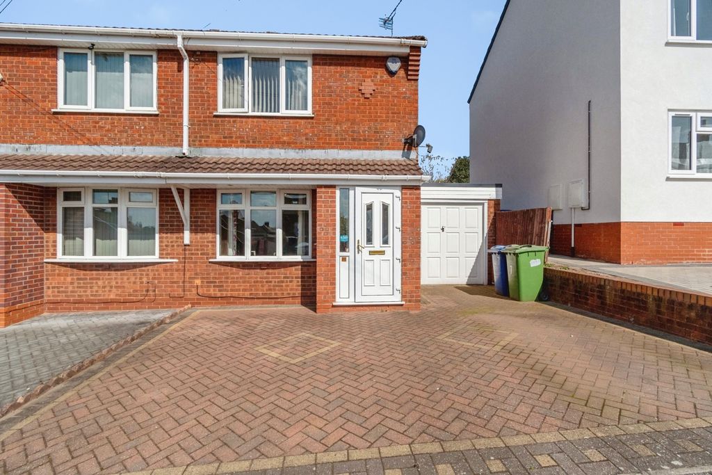 2 bed semi-detached house for saleFlorence Street, Hednesford, Cannock, Staffordshire WS12