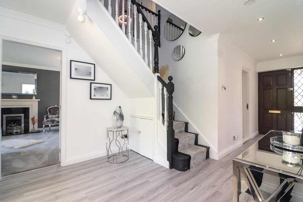 Additional image 8 of 5 bed detached house for saleChatsworth, Tamworth B79