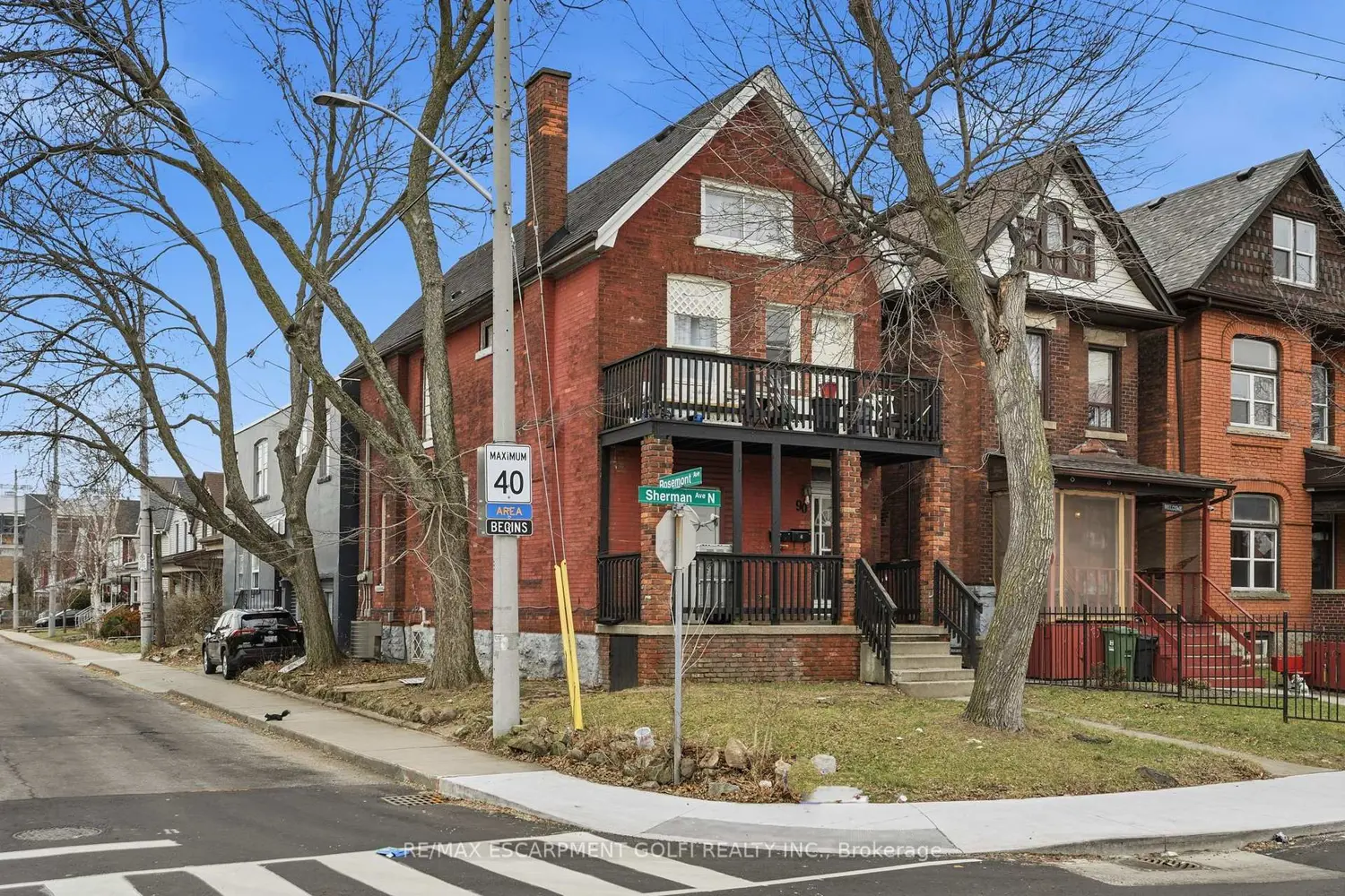 90 Sherman Avenue photo 2